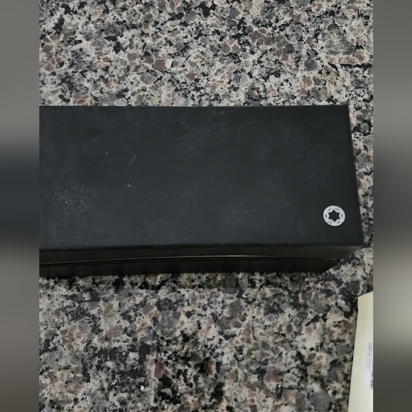 MONT BLANC SUNGLASSES - PRE- OWNED ( Like New) - Picture 8 of 8